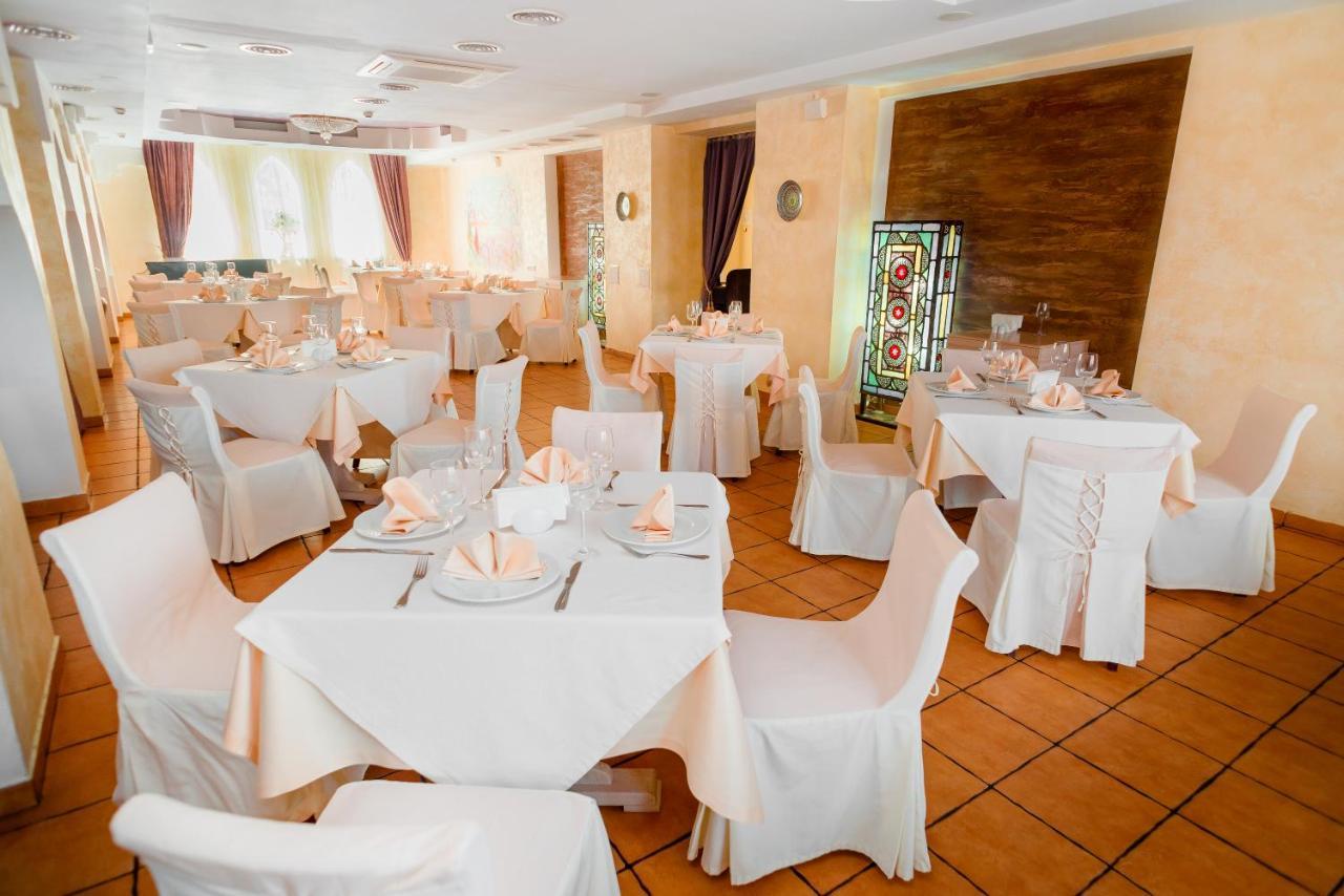 Premier Hotel Shafran 수미 외부 사진