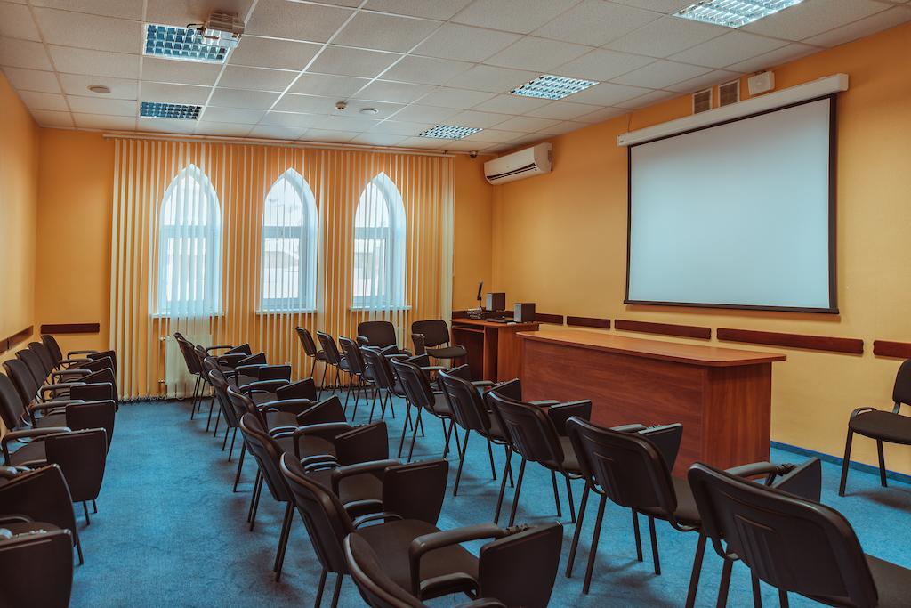 Premier Hotel Shafran 수미 외부 사진
