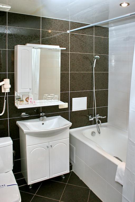Premier Hotel Shafran 수미 외부 사진