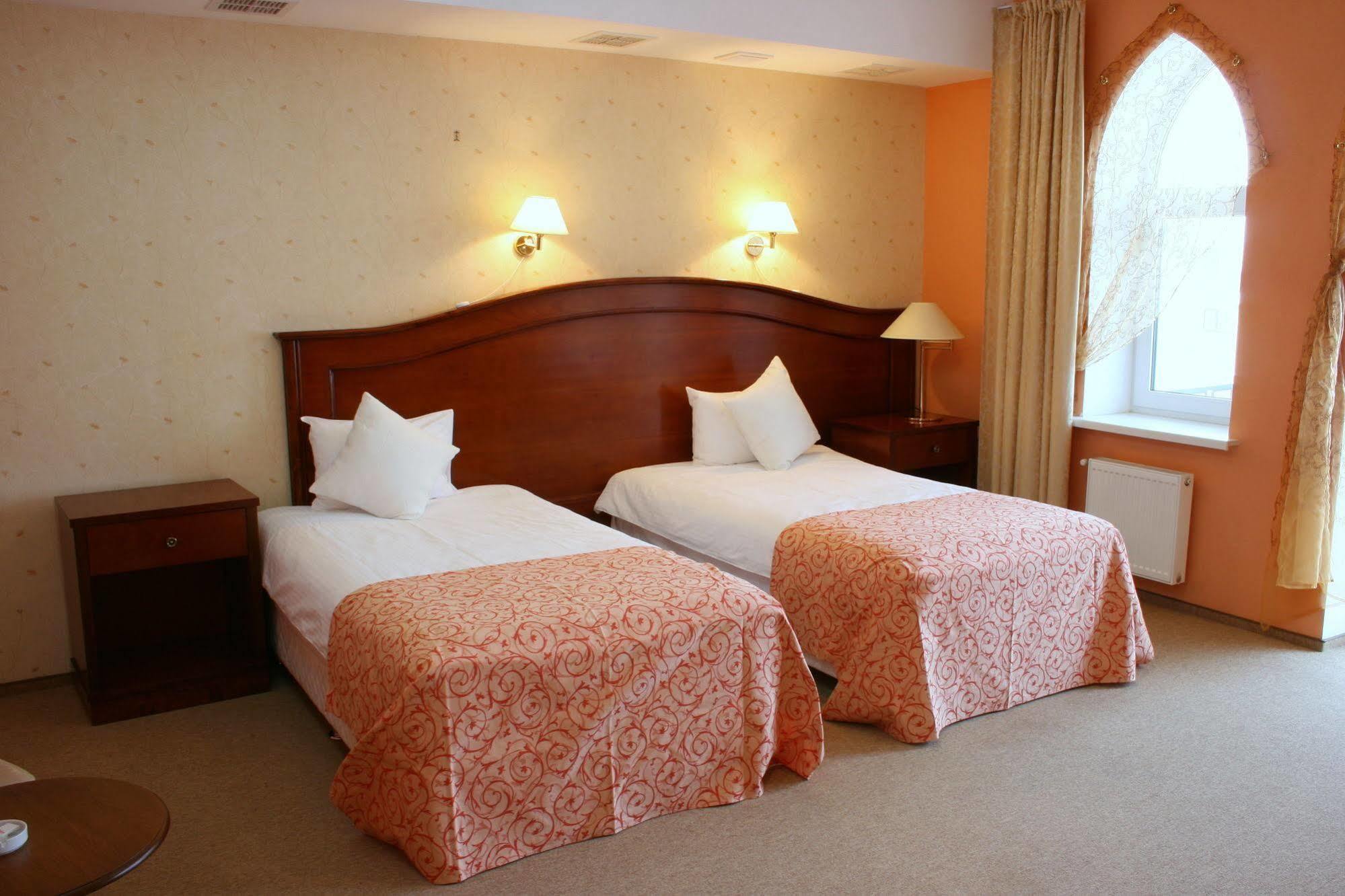Premier Hotel Shafran 수미 외부 사진