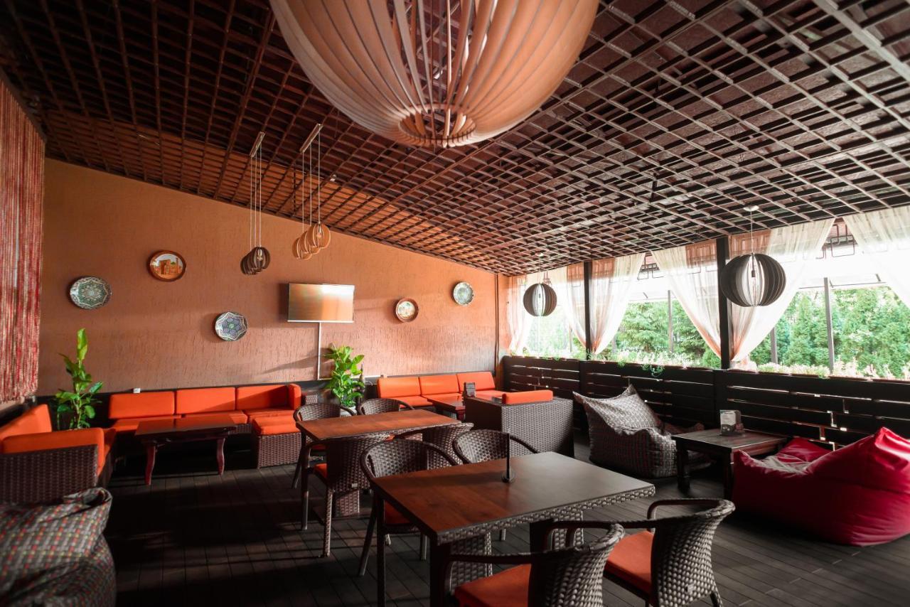 Premier Hotel Shafran 수미 외부 사진